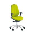 Gele RH Logic 400 XL bureaustoel met ergonomische aanpassingen voor een comfortabele en stijlvolle werkplek.